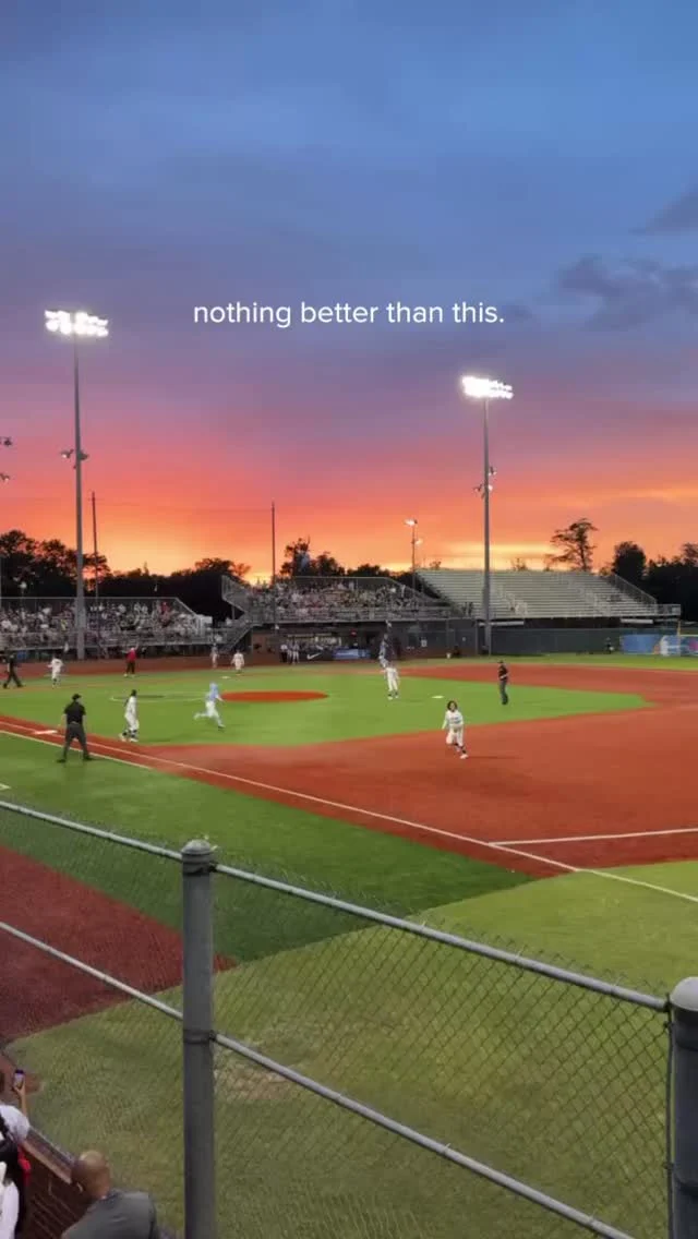 the sunset is showing out for World Softball Day ð 

#AUSL