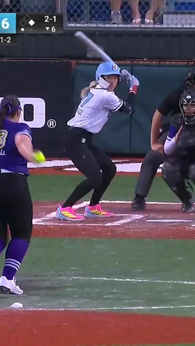defense is showing out this series ð

@rawlingssb