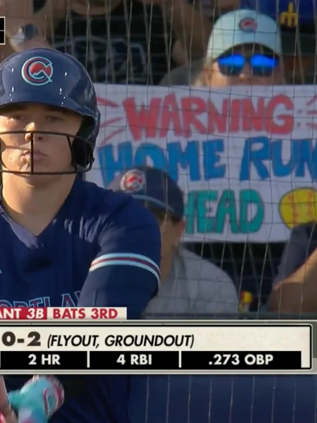 this fan called it ð
@chef_megan_cooking hits her third home run of the season for @ausl_cascade