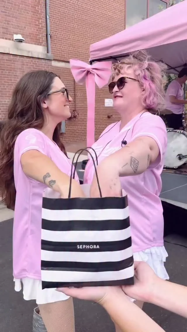 Pretty in pink and full of @sephoraÂ Minis.Â ðâ¨