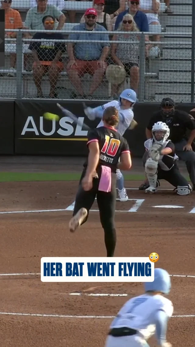 Mac Barbara grabbed a new bat and sent the next pitch into right field ð

the Bandits lead 3-0 in the 1st!