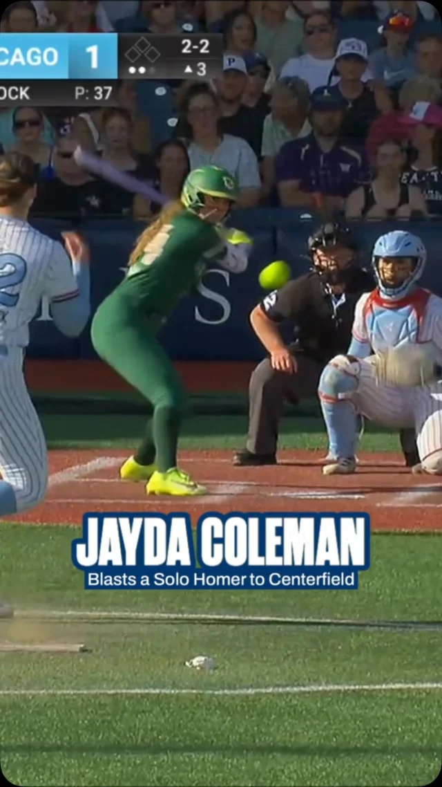 you could just tell by the sound off the bat that this ball was toast ð
@jayda_coleman10 with the equalizer!!!