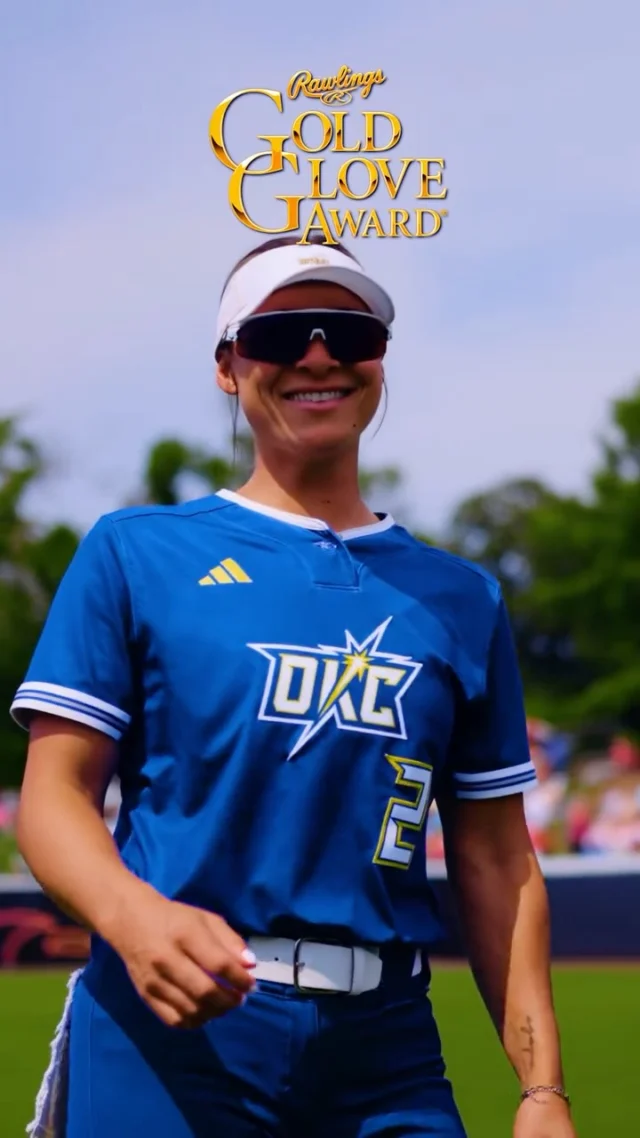 Why did @sydsyd2 win the league's first ever @RawlingsSB Gold Glove Award? ð

Hint: she's super good at softball ðð¥
