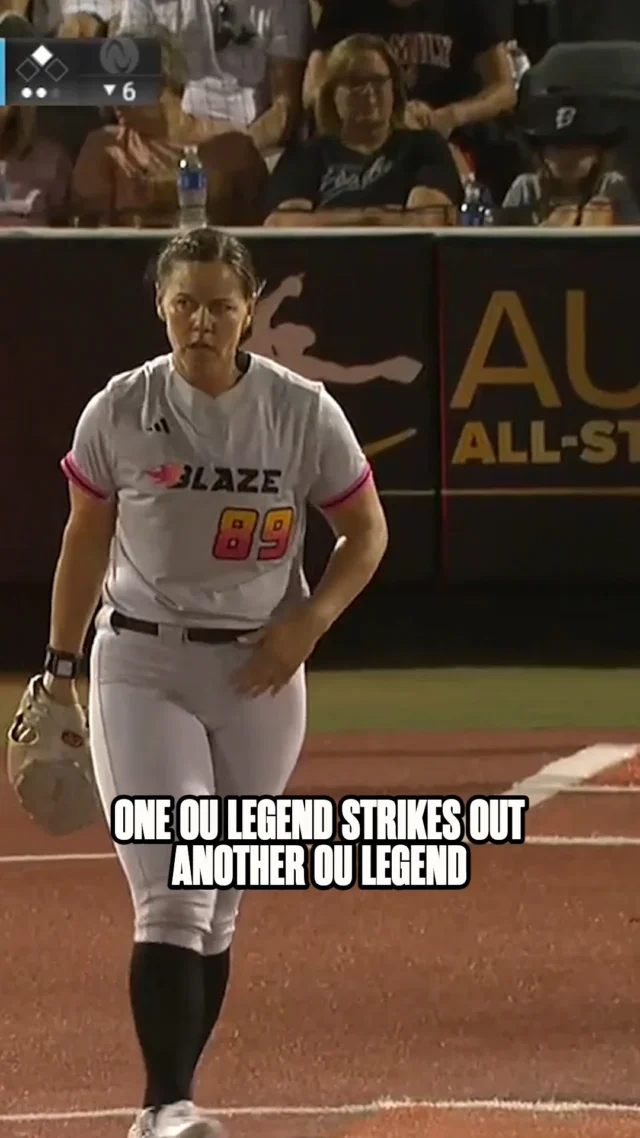 two different generations of Oklahoma softball ð¤¯