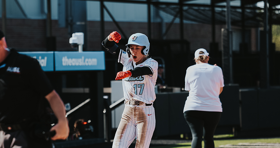 Skylar Wallace hit two home runs in the Bandits' series against the Blaze in Wichita, Kansas.