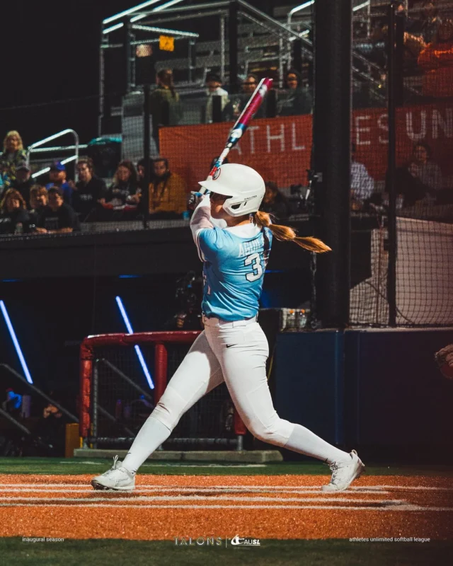Her name is @ali_aguilar1, and she hits dingers. ð°