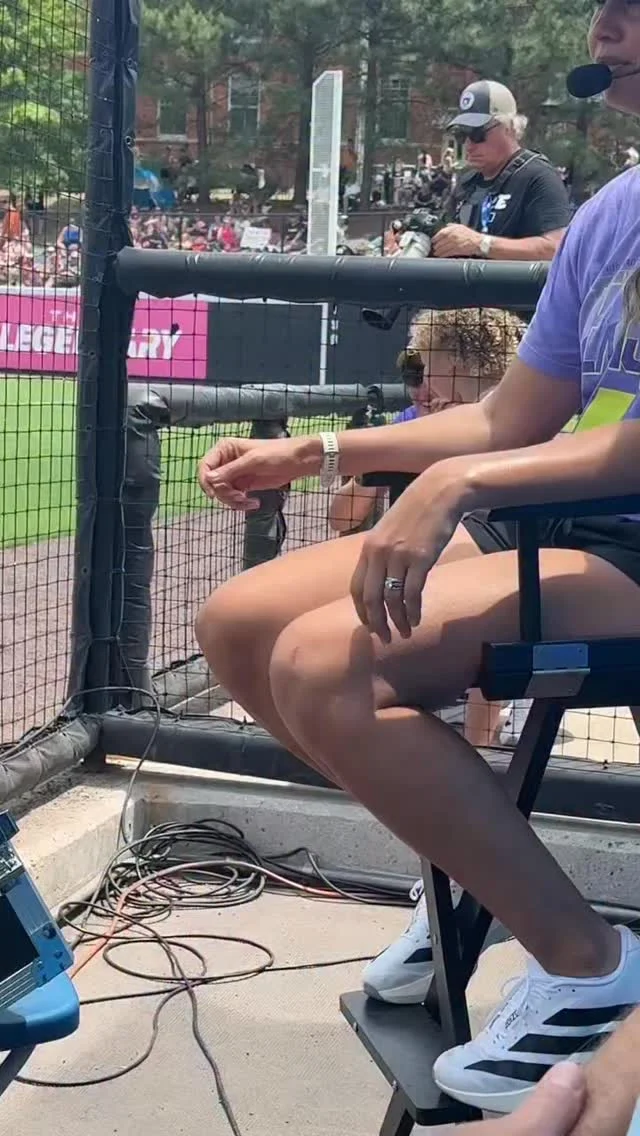 when you are both a General Manager of a pro softball team and a mom of a toddler ðð
