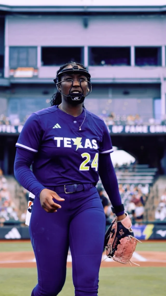 NiJa taking the circle for the first time at Dell Diamond â¡ï¸