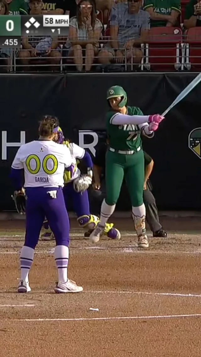 Nastyyyyyy curve for a bases-loaded strikeout ð®âð¨