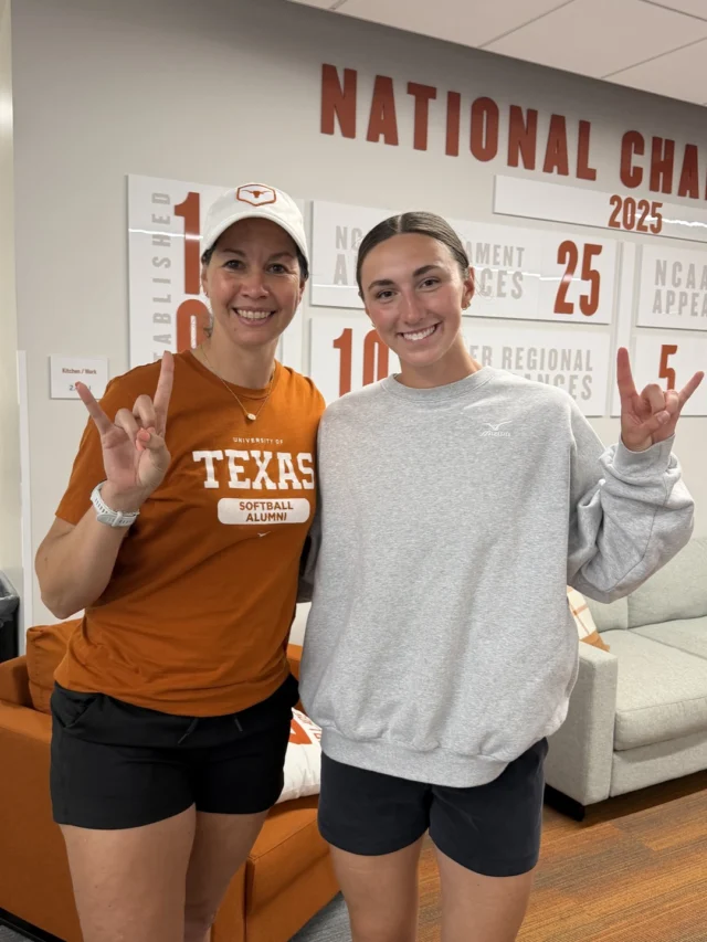 Teagan Kavan, Juliann Faucette to throw ceremonial first pitch on July 10

couple of back-to-back champions coming to Dell Diamond, y'all should too ð