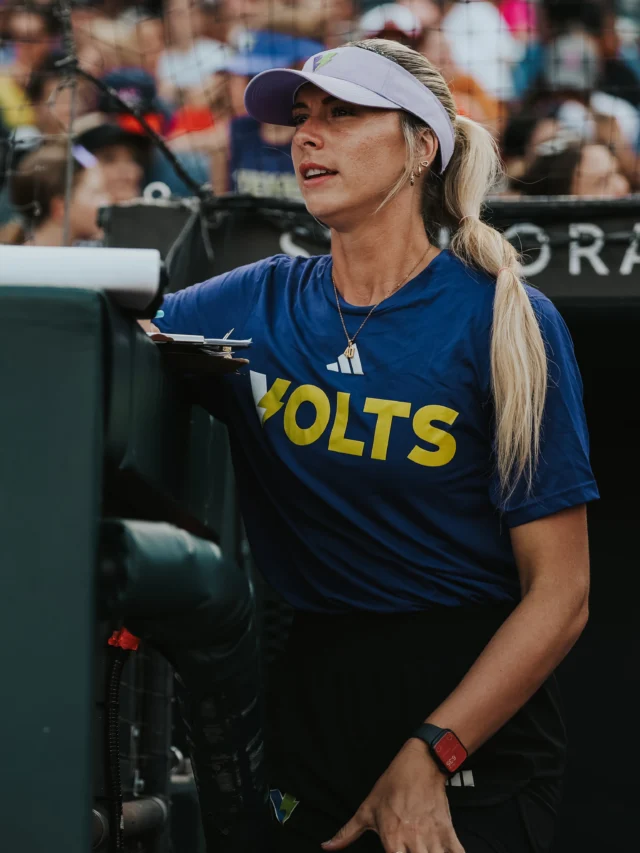 the comeback kid ðâ¡ï¸
after suffering a season-ending knee injury this past season, @the_alyssadenham22 is working her way back to the circle for 2027